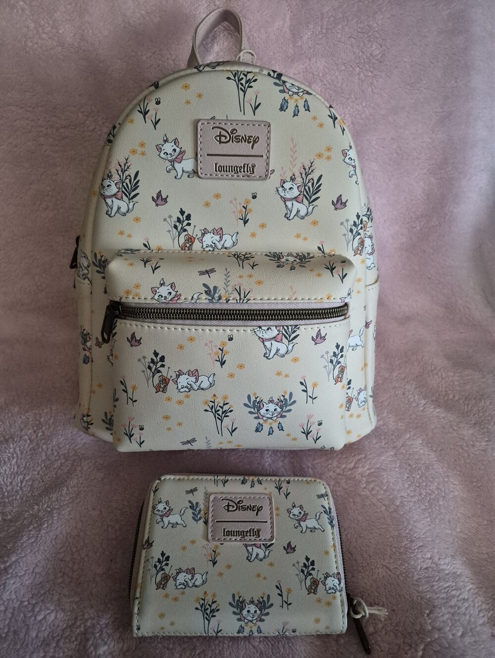 NWT Disney x Loungefly Cream Marie Aristocats Floral Mini Backpack